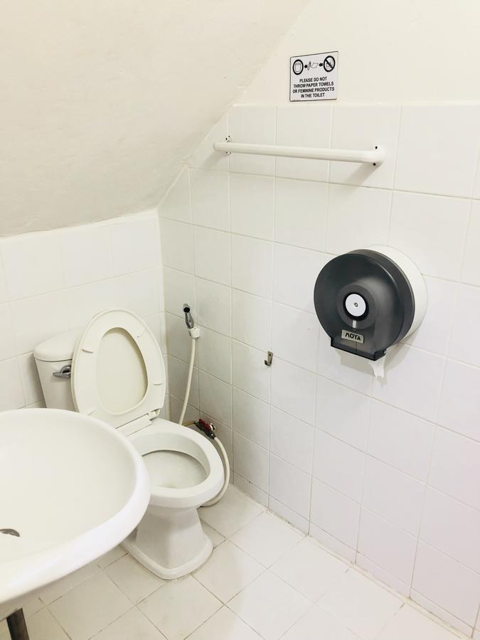 Rada Arak 79/4 Hostel Chiang Mai Buitenkant foto