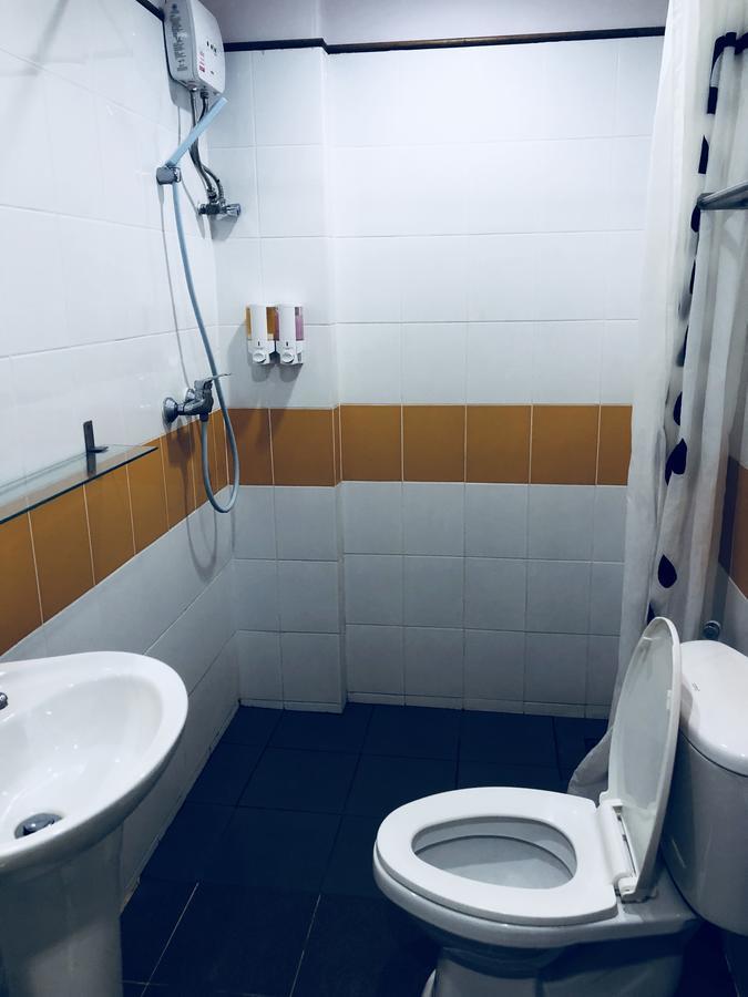 Rada Arak 79/4 Hostel Chiang Mai Buitenkant foto