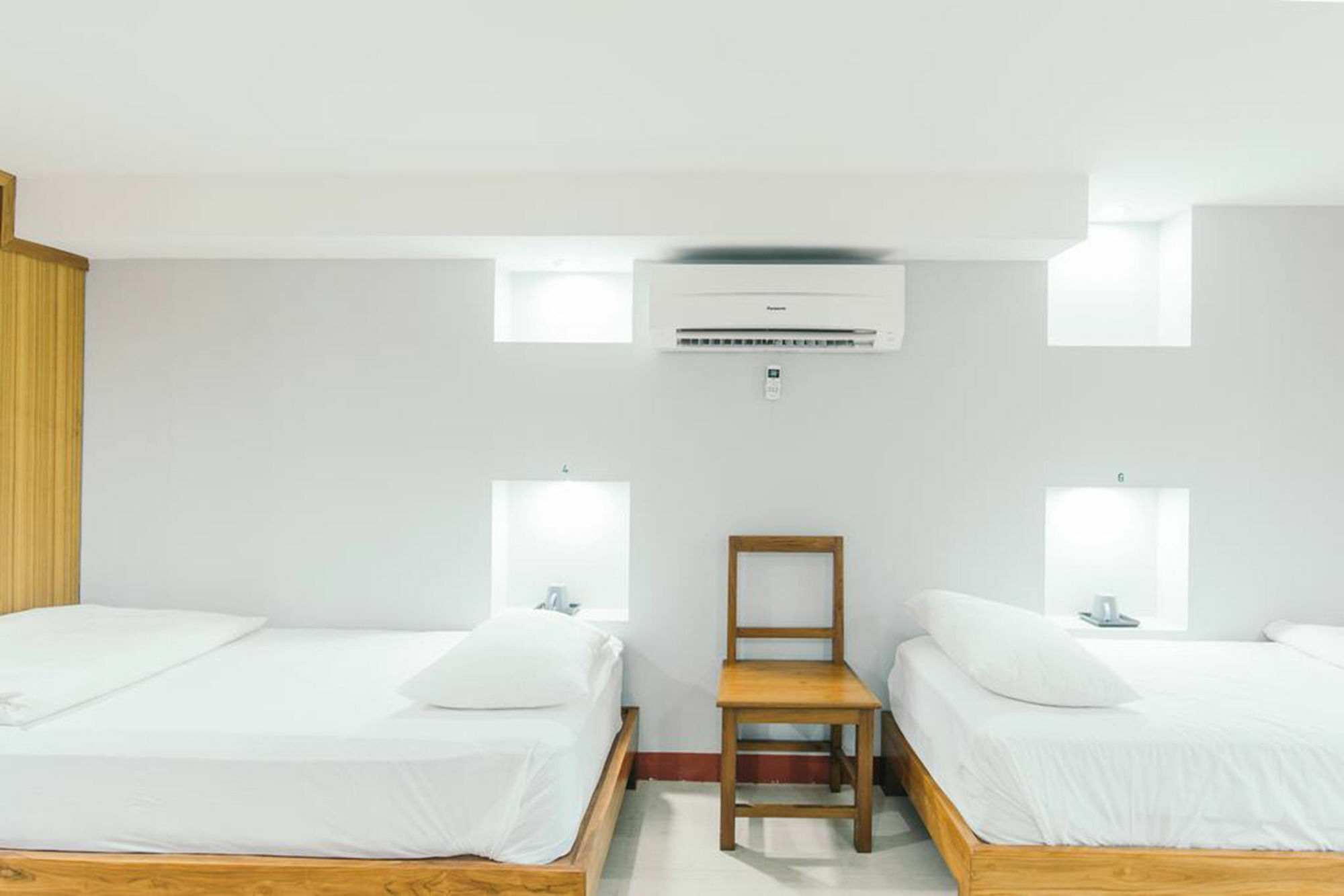 Rada Arak 79/4 Hostel Chiang Mai Buitenkant foto